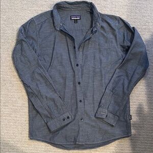 Patagonia Men's Blue Shirt